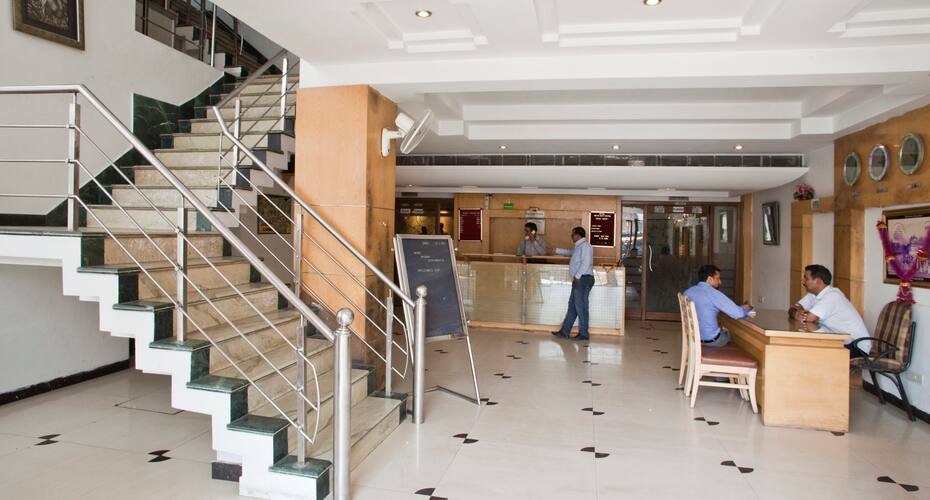 Hotel Aaditya Continental Main G.T. Road, Amritsar 4